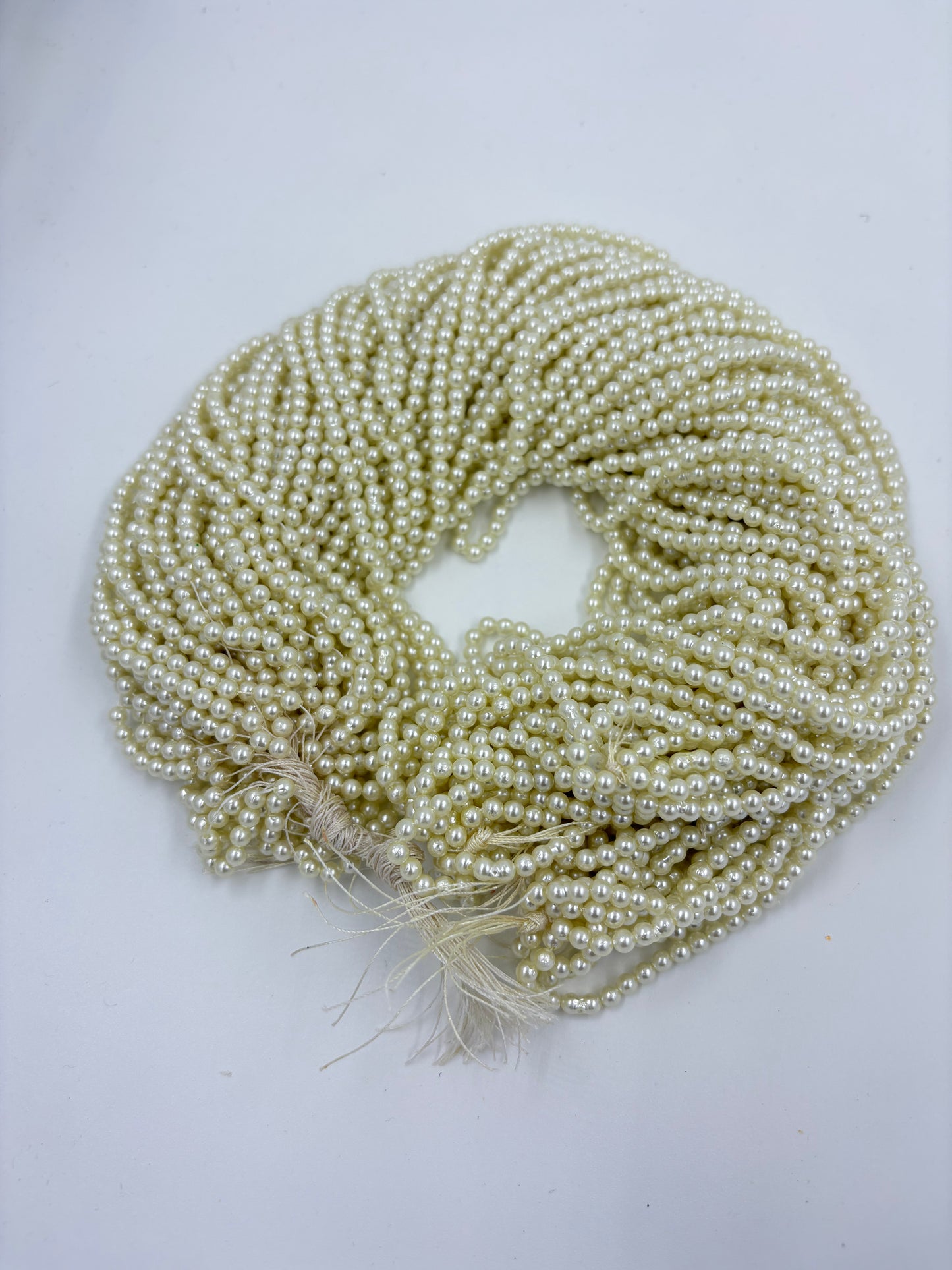 3mm OFF- WHITE ROUND MOTI DOUDLE COATING