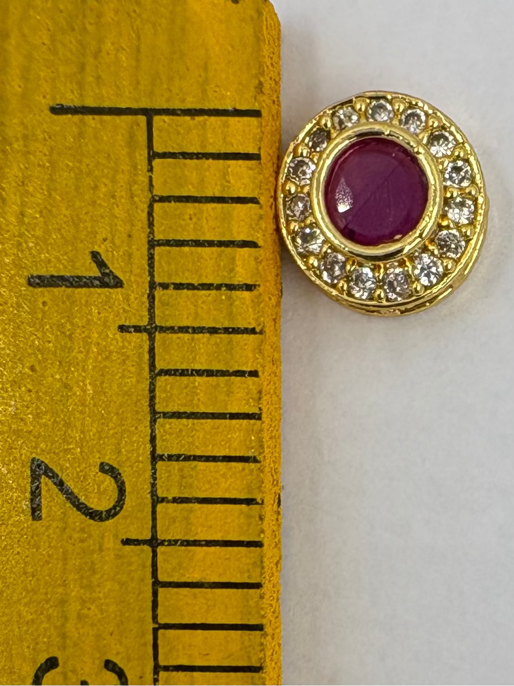 AD circle stone red color (big)