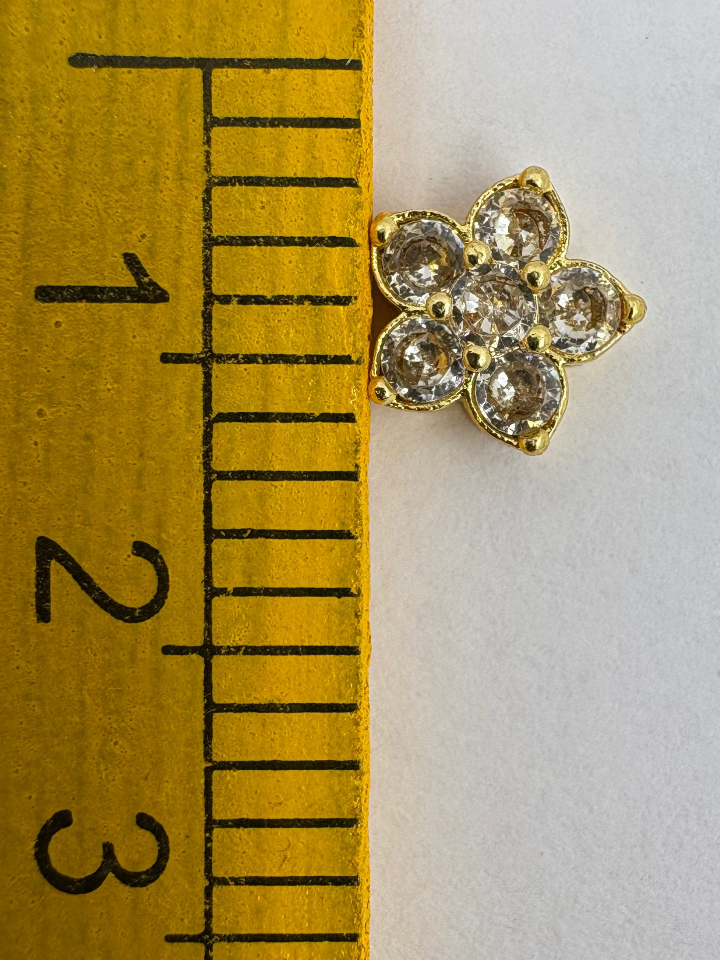 AD flower white color