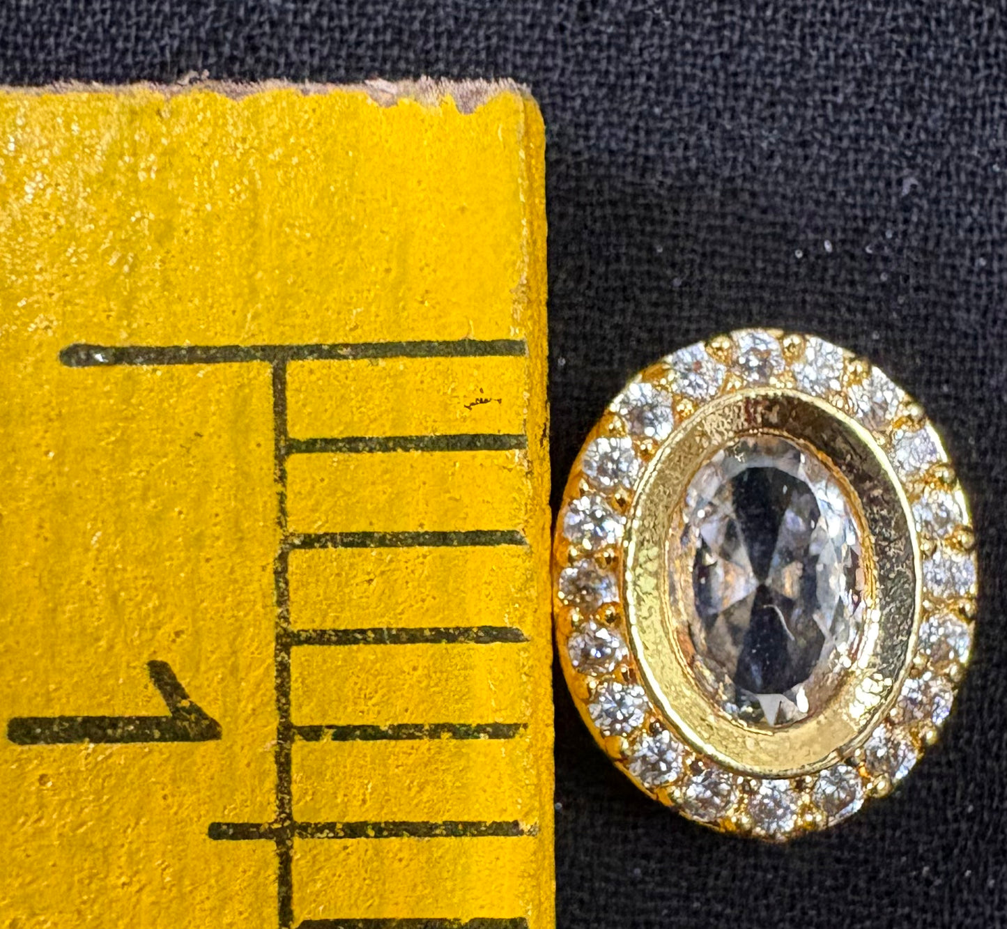 AD oval shape white stone