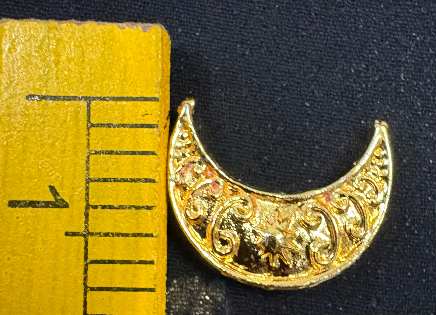 PLAIN GOLDEN CHANDRA