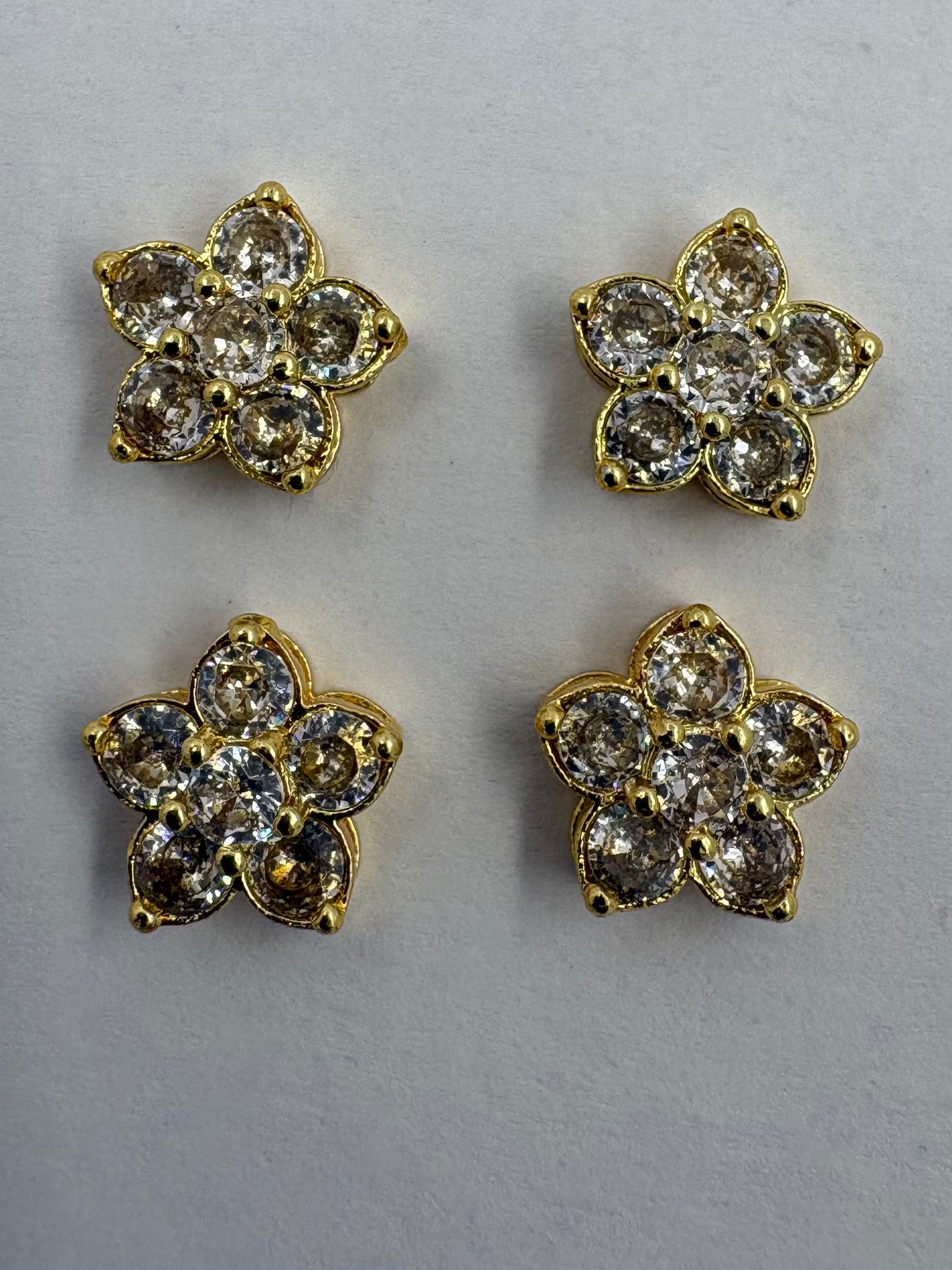 AD flower white color