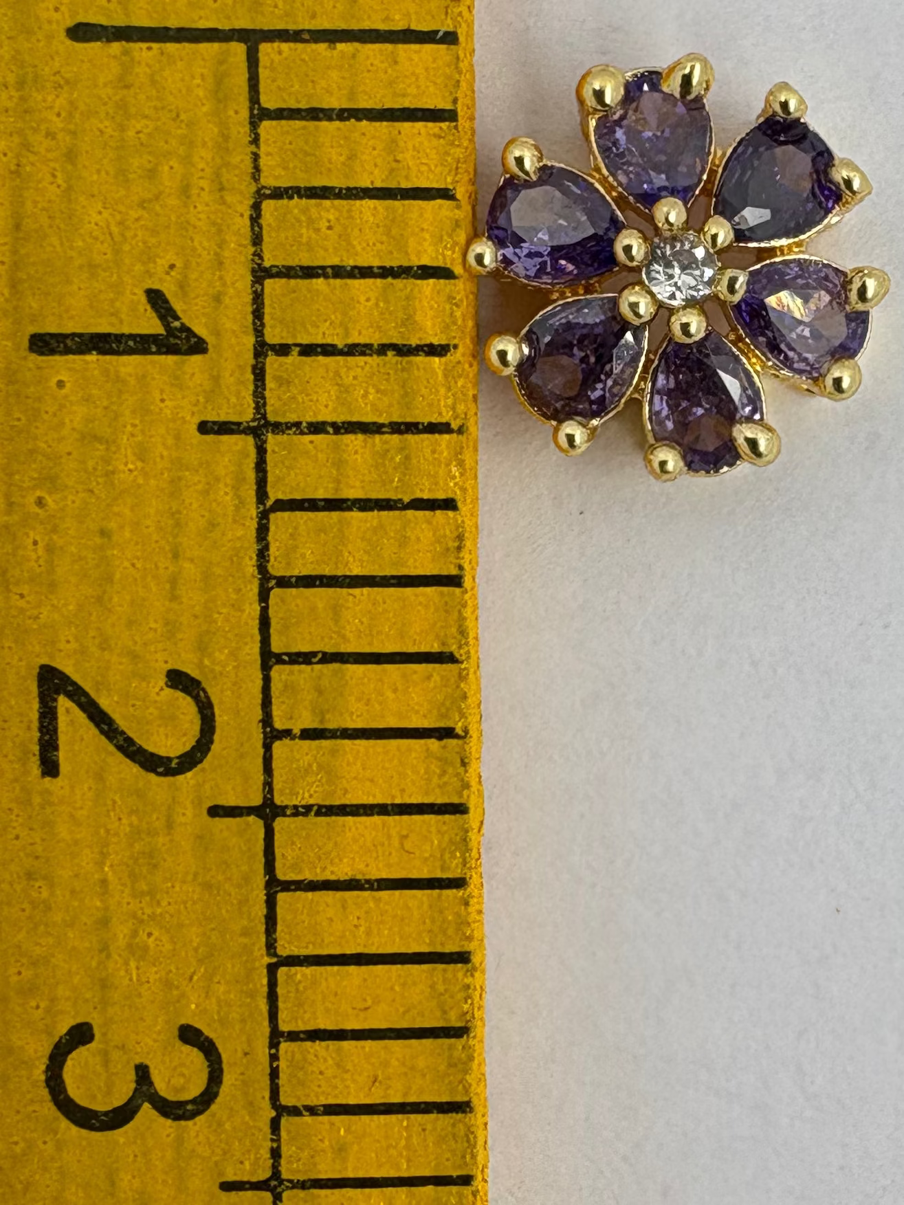 AD flower purple/white color