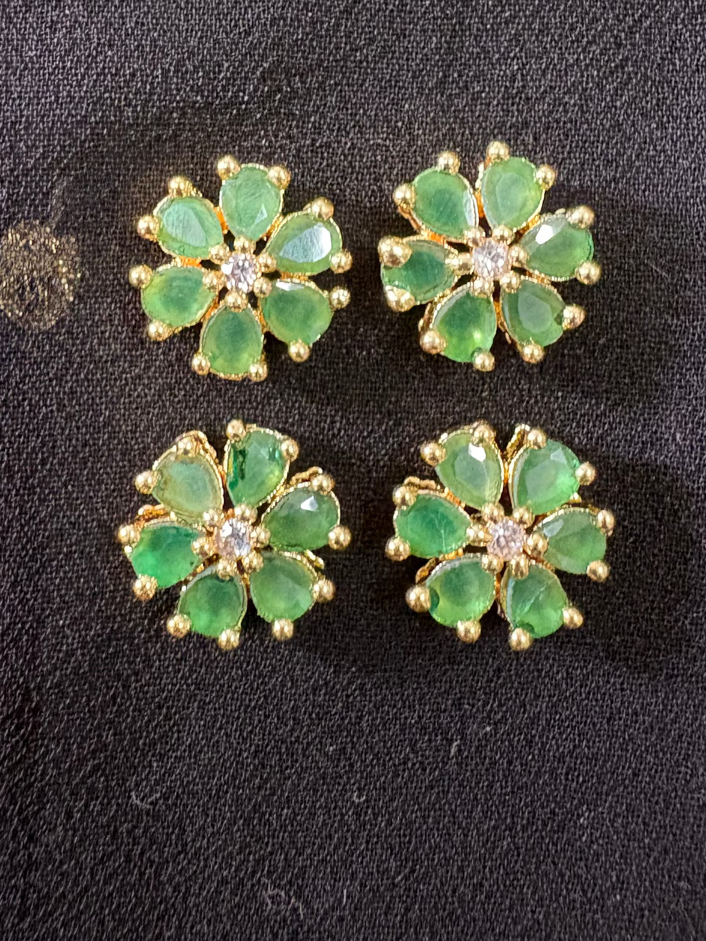 AD FLOWER (light green)