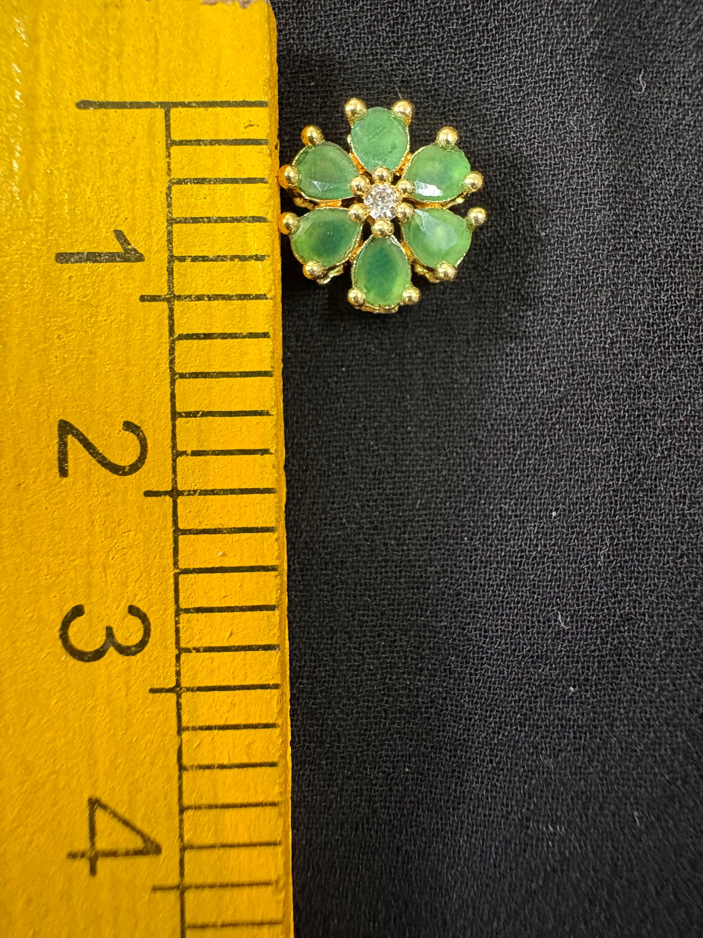 AD FLOWER (light green)