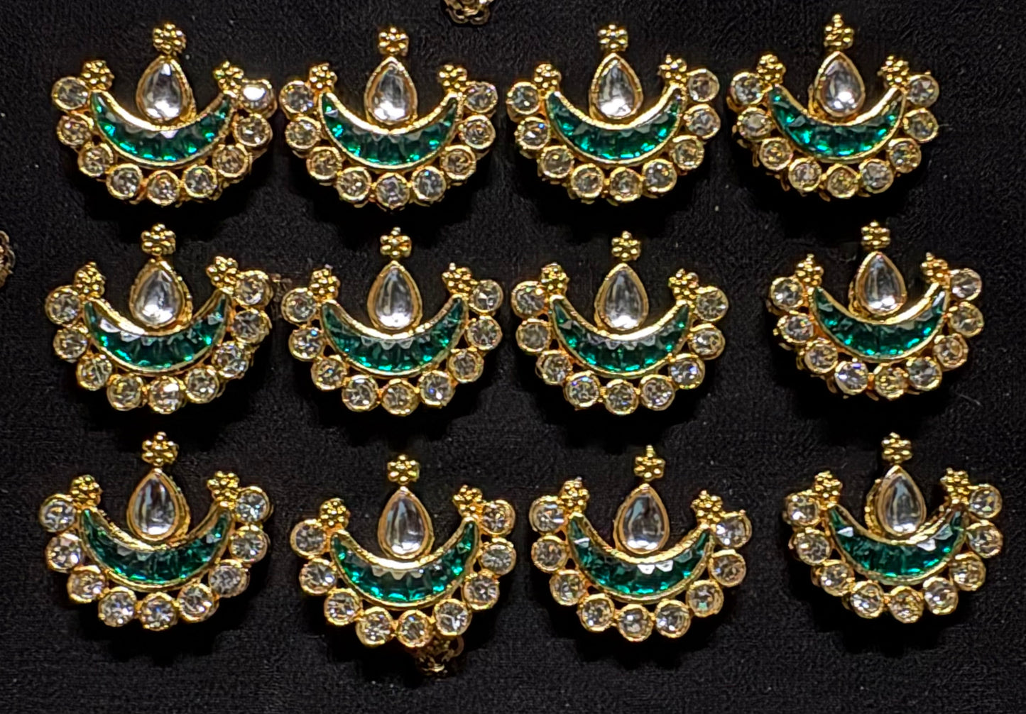 CHANDRA AD STONES GREEN COLOR