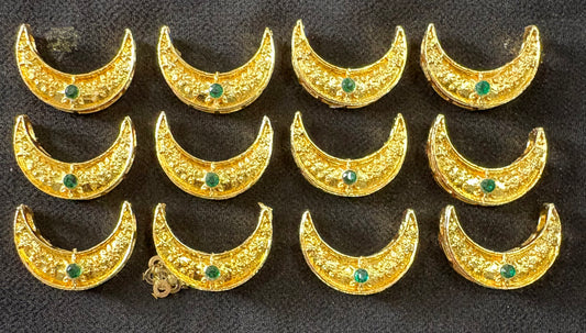 CHANDRA WITH GREEN STONE